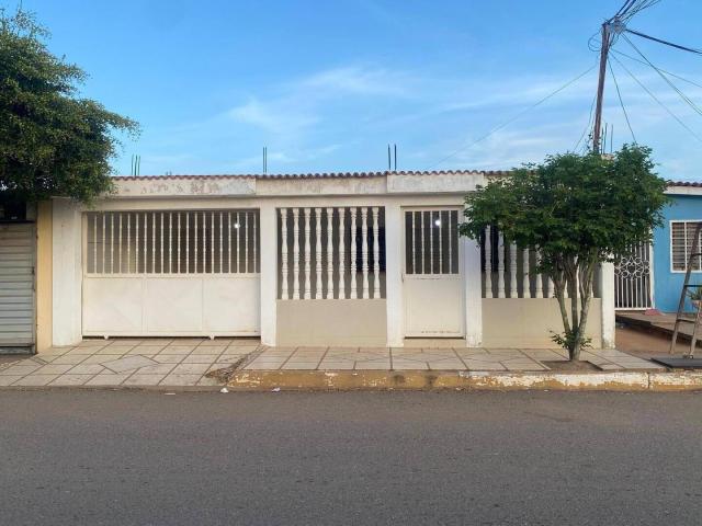 #MG-0011-01 - Casa para Venta en San Francisco - V - 2